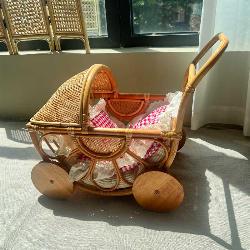Woven Rattan Baby Stroller Vin - Baby Nursery Vintage Decor 评论和价格
